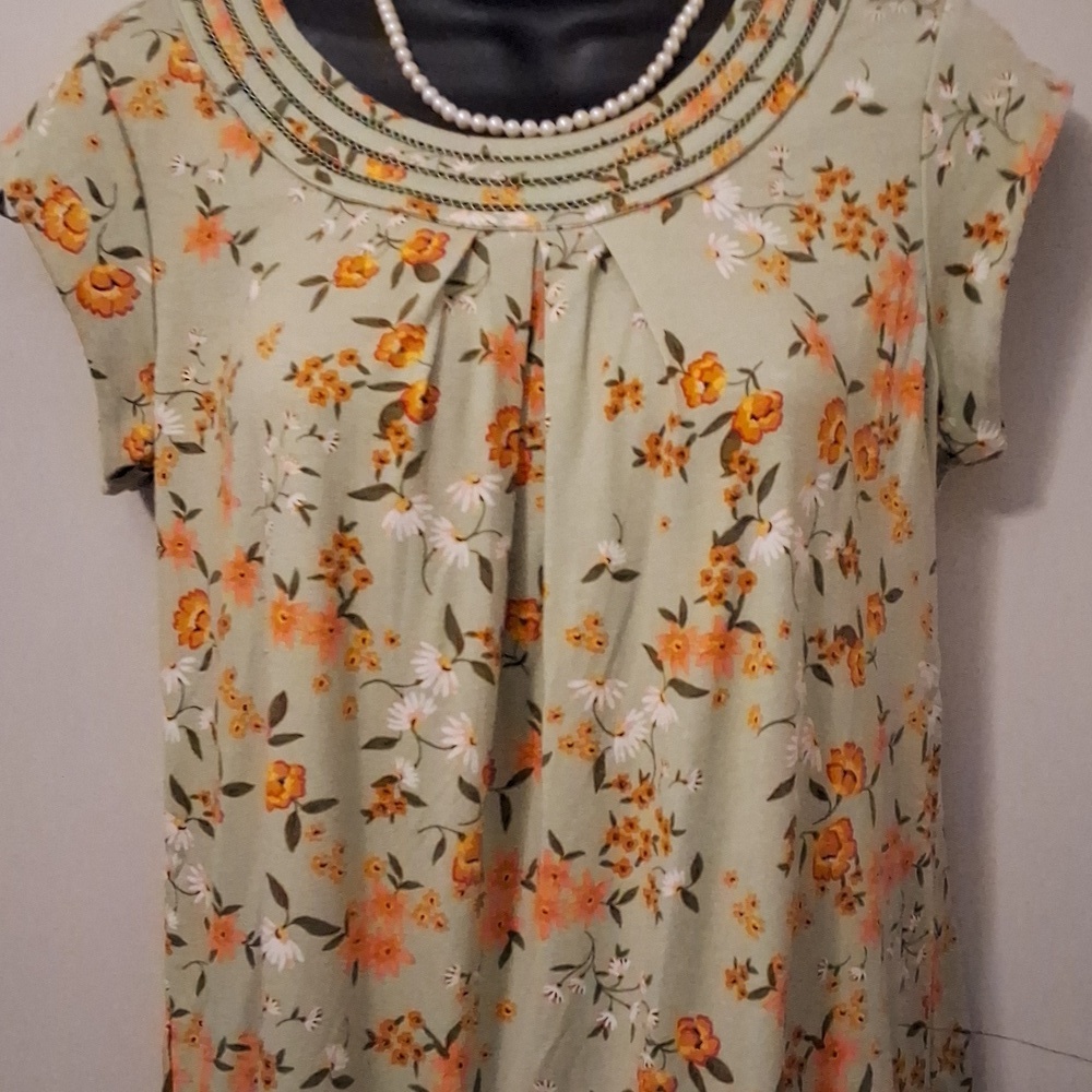 DANIEL RAINN Petite Small floral blouse nwt - Picture 2 of 6